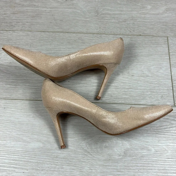 Marc Fisher Pointed Heels size 7 1/2 - Picture 4 of 11